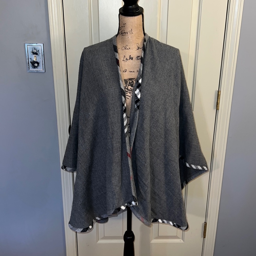 Gray poncho one size